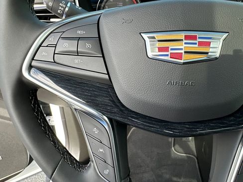 New 2026 Cadillac XT5 Premium Luxury image 24