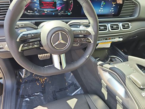 New 2026 Mercedes-Benz GLS 450 4MATIC image 17