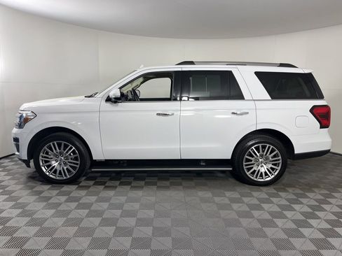 Used 2023 Ford Expedition Limited image 2