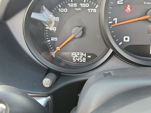 Certified 2021 Porsche 718 Boxster image 16