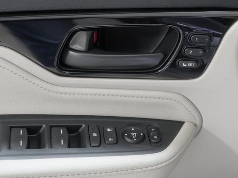 New 2026 Honda Odyssey Touring image 23
