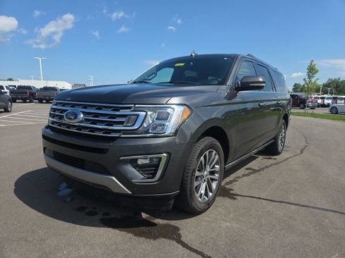 Used 2018 Ford Expedition Max Limited RWD image 2