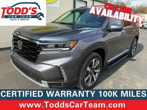 Used 2024 Honda Pilot Touring image 1