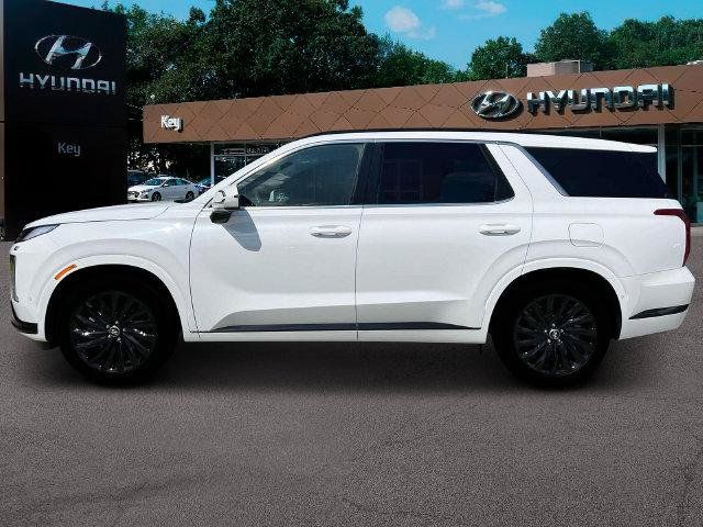 Used 2025 Hyundai Palisade Calligraphy AWD/4WD image 3