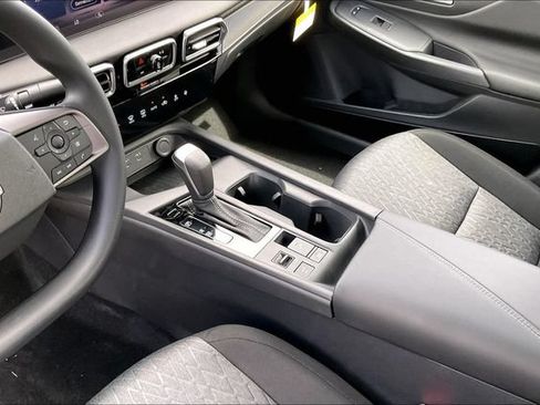 New 2026 Nissan Sentra SV w/ SV Convenience Package FWD image 6