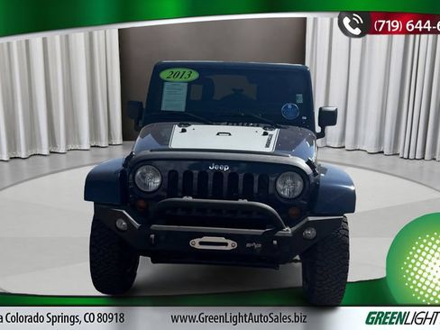 Used 2013 Jeep Wrangler Unlimited Rubicon w/ Dual Top Group AWD/4WD image 8