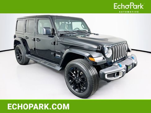 Used 2023 Jeep Wrangler Unlimited Sahara w/ Cold Weather Group AWD/4WD image 1