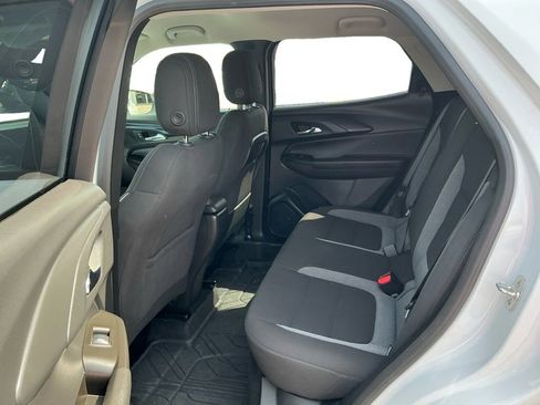 Used 2025 Chevrolet TrailBlazer LS w/ LS Convenience Package FWD image 21