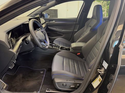 Used 2025 Volkswagen Golf R Black Edition image 43