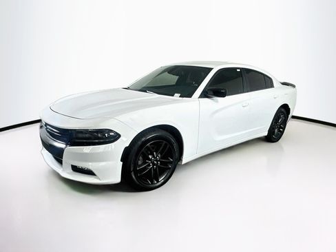 Used 2019 Dodge Charger SXT w/ Blacktop Package AWD/4WD image 33