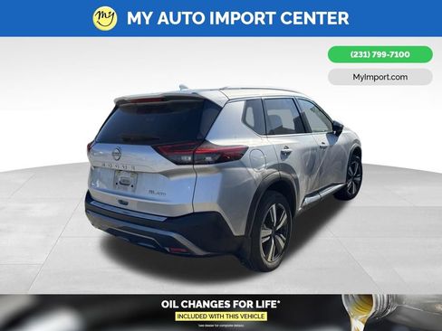 Used 2023 Nissan Rogue SL AWD/4WD image 3