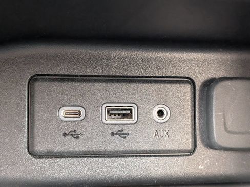 Used 2023 Chevrolet Equinox RS w/ LPO, Floor Liner Package AWD/4WD image 14
