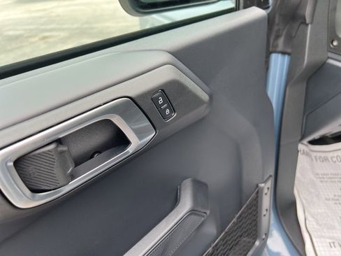 New 2025 Ford Bronco Badlands image 9