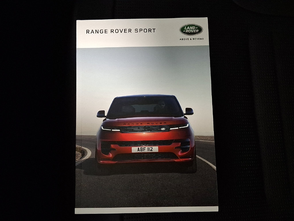 Used 2024 Land Rover Range Rover Sport AWD/4WD image 26