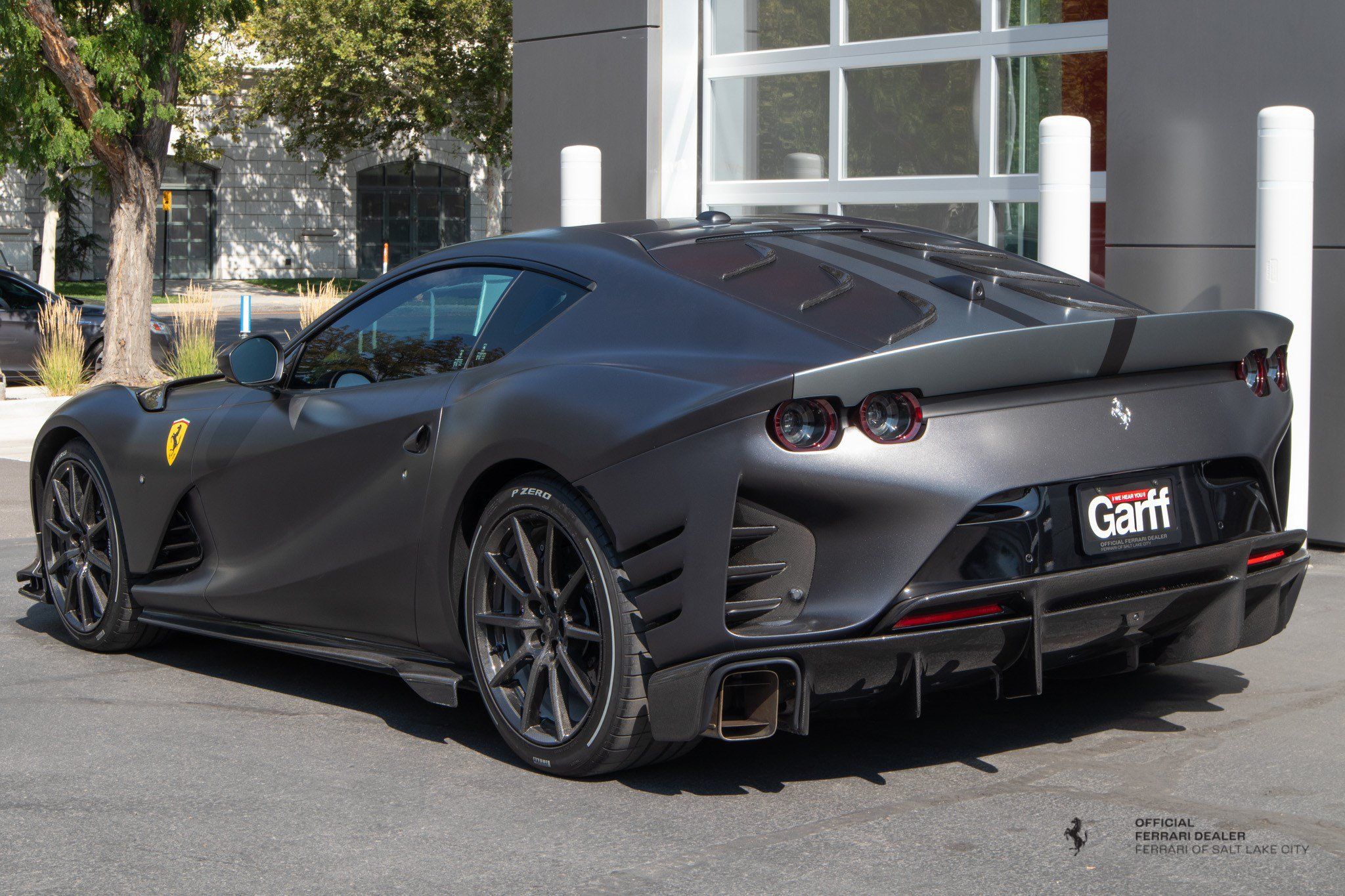 Used 2023 Ferrari 812 Competizione RWD image 4