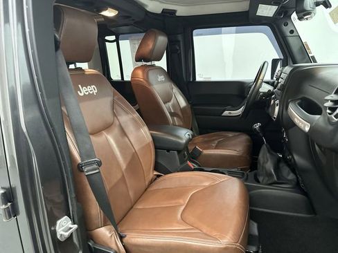 Used 2017 Jeep Wrangler Unlimited Sahara w/ Max Tow Package image 27