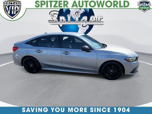 Used 2023 Honda Civic Sport image 3