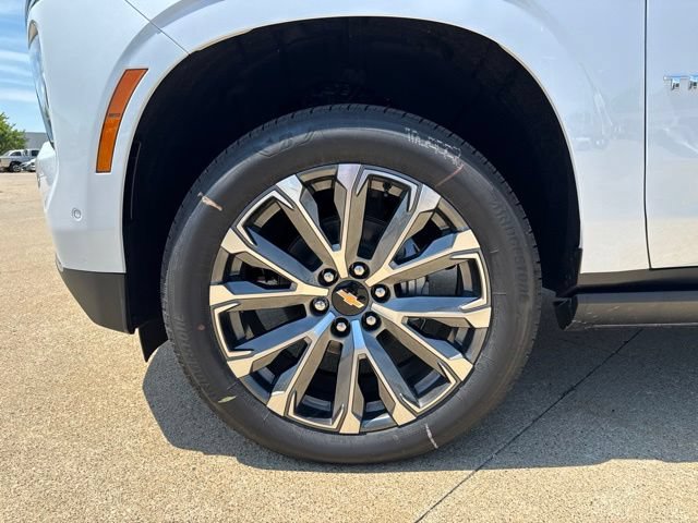 New 2026 Chevrolet Tahoe High Country AWD/4WD image 12