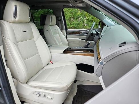 Certified 2021 Cadillac Escalade Sport Platinum w/ Heavy-Duty Trailer Package AWD/4WD image 19