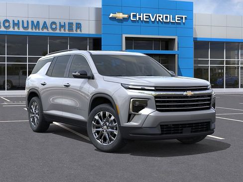 New 2026 Chevrolet Traverse LT w/ Sun and Wheel Package AWD/4WD image 7