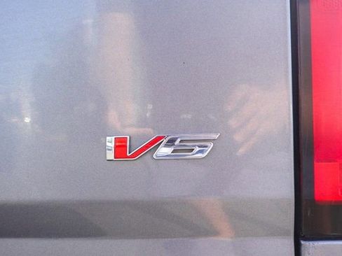 Used 2022 Chevrolet Colorado LT w/ Safety Package image 11