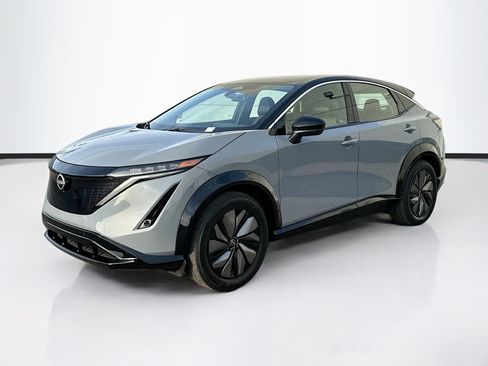 Used 2023 Nissan Ariya ENGAGE image 3