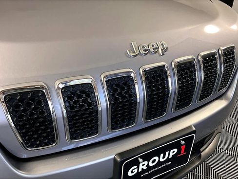 Used 2021 Jeep Cherokee Latitude Plus image 29
