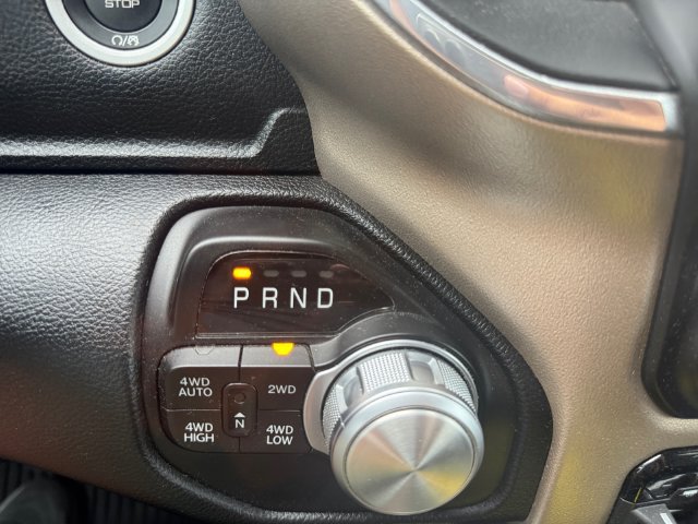 Used 2022 RAM 1500 Laramie AWD/4WD image 18