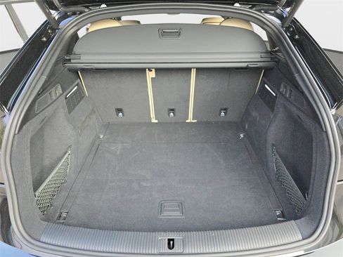 Certified 2023 Audi Q5 2.0T Premium w/ Convenience Package image 12