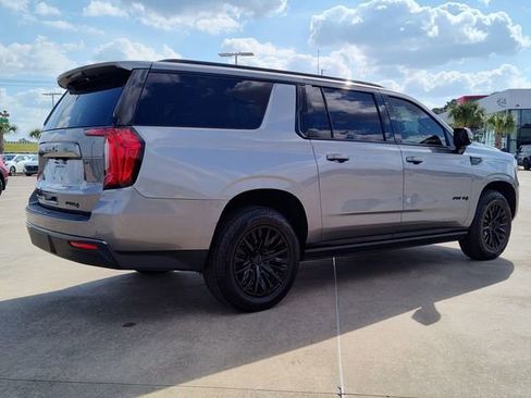 Used 2021 GMC Yukon XL AT4 w/ AT4 Premium Package image 11