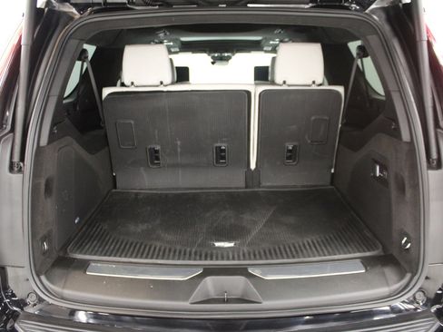 Certified 2025 Cadillac Escalade ESV Sport Platinum image 9