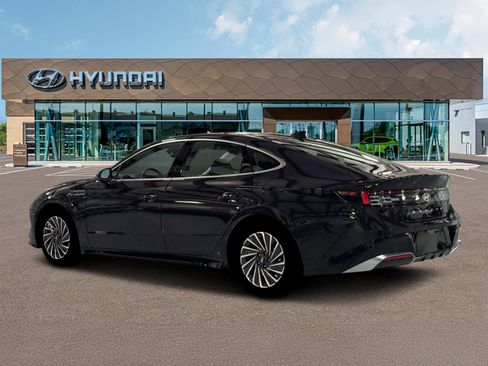 New 2026 Hyundai Sonata SEL FWD image 4