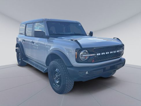 New 2026 Ford Bronco Outer Banks image 10