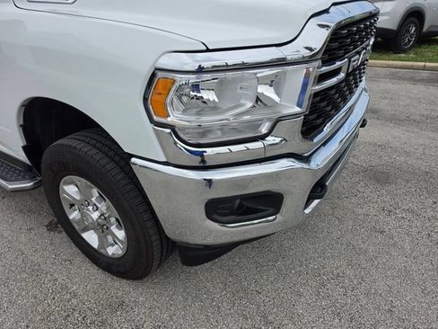 Used 2024 RAM 2500 Big Horn AWD/4WD image 9