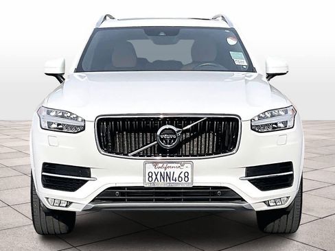 Used 2018 Volvo XC90 T6 Momentum w/ Convenience Package image 3