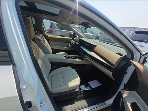 Certified 2026 Nissan Murano Platinum w/ Cargo Package AWD/4WD image 10