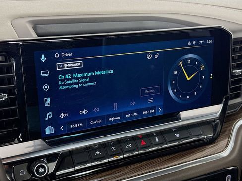 Used 2025 Chevrolet Silverado 1500 LT image 16