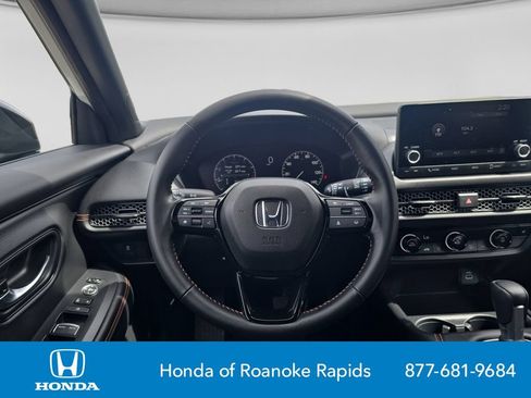 Used 2025 Honda HR-V Sport image 13