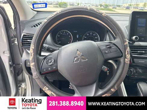 Used 2023 Mitsubishi Eclipse Cross LE AWD/4WD image 17