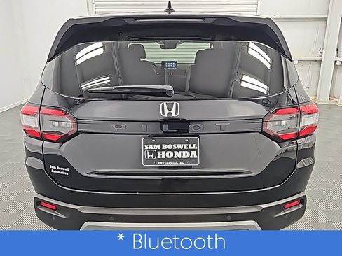 Used 2025 Honda Pilot EX-L image 8