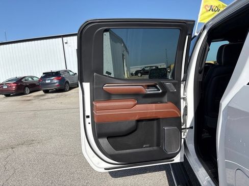 Used 2025 GMC Sierra 1500 Denali Ultimate AWD/4WD image 24