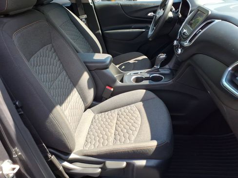 Used 2020 Chevrolet Equinox LT FWD image 21