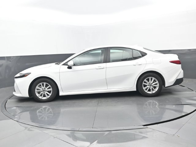 Used 2025 Toyota Camry LE w/ Convenience Package FWD image 7