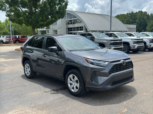 Used 2024 Toyota RAV4 LE FWD image 1