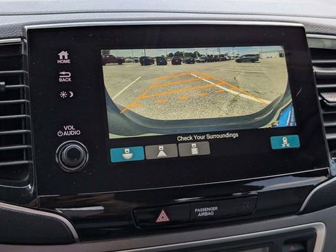 Used 2020 Honda Pilot EX image 24