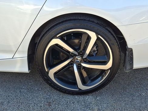 Used 2022 Honda Accord Sport image 8