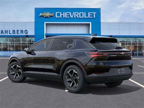 New 2026 Chevrolet Equinox EV LT image 3