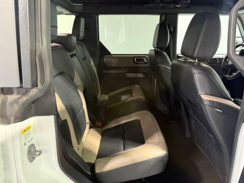 Used 2022 Ford Bronco Wildtrak AWD/4WD image 24