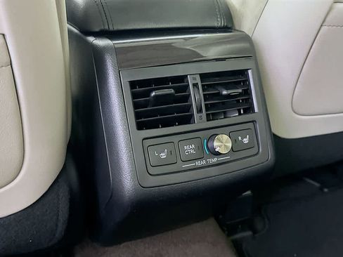 Used 2013 Toyota Avalon Limited FWD image 13