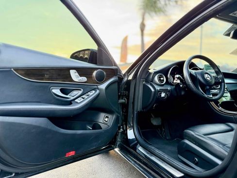 Used 2018 Mercedes-Benz C 300 Sedan image 15